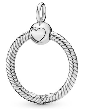 Pandora Moments Medallion 398296