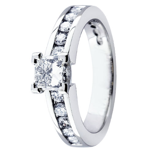 Festive Wanajatar 408-150-VK diamond ring