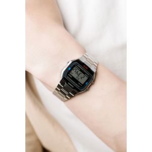Casio Retro Orologio A163WA-1QES – Digitale Con Bracciale In Acciaio, Cronometro E Retroilluminazione