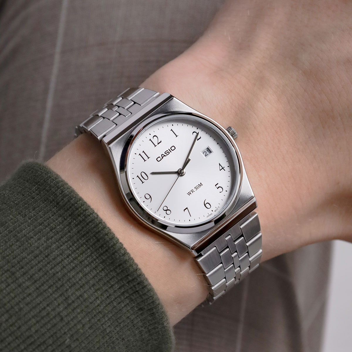 Casio white dial deals
