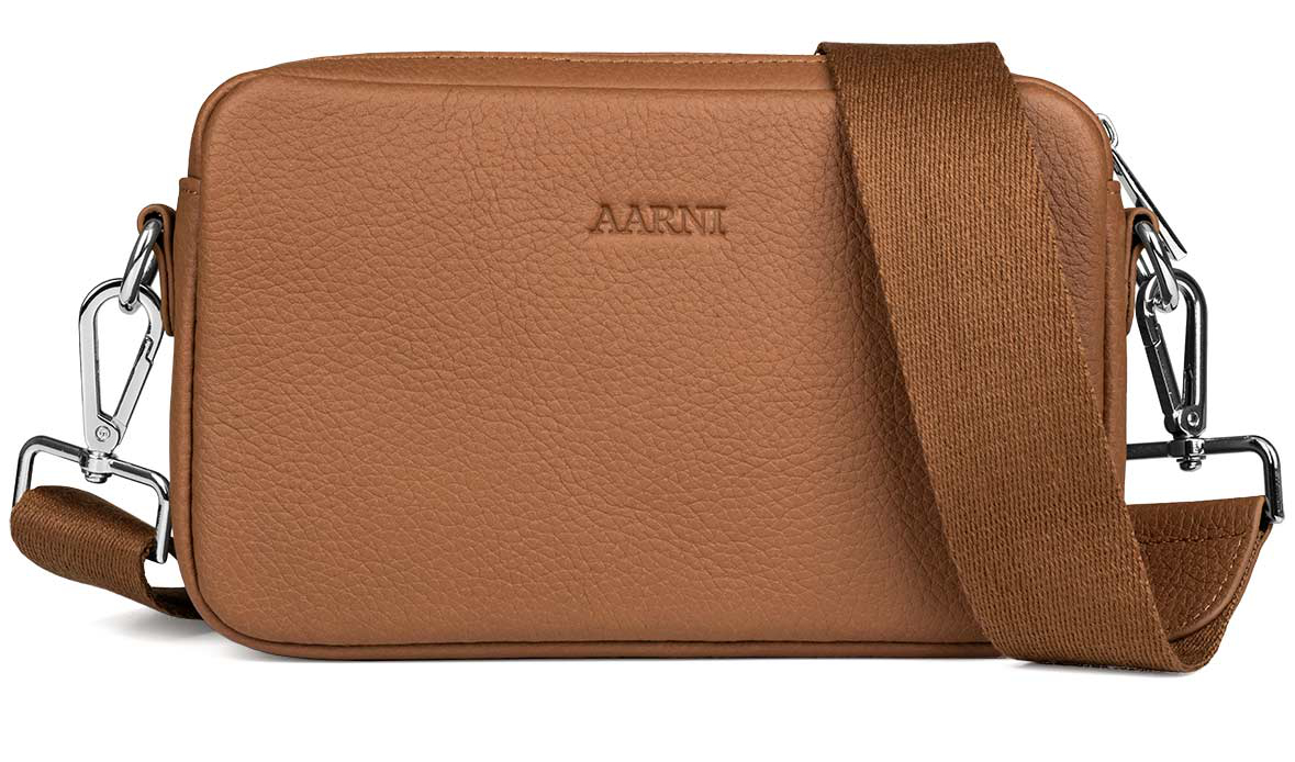 Aarni crossbody bag cognac brown with silver zipper