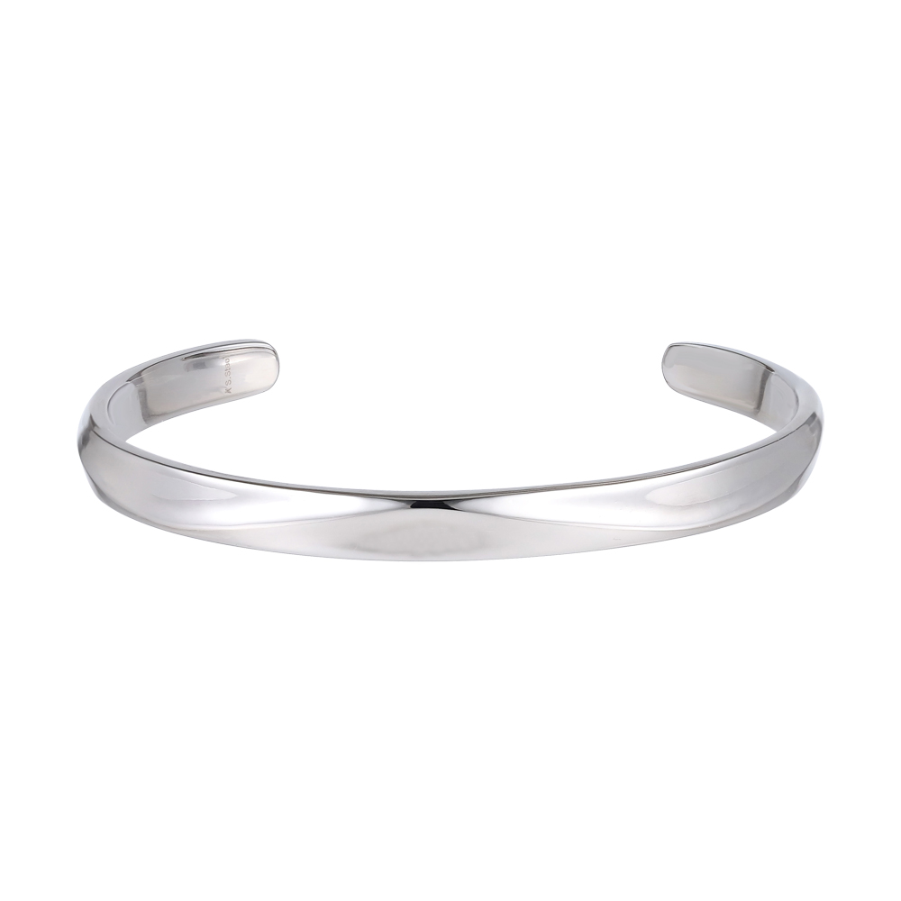 Lykka Strong textured bangle