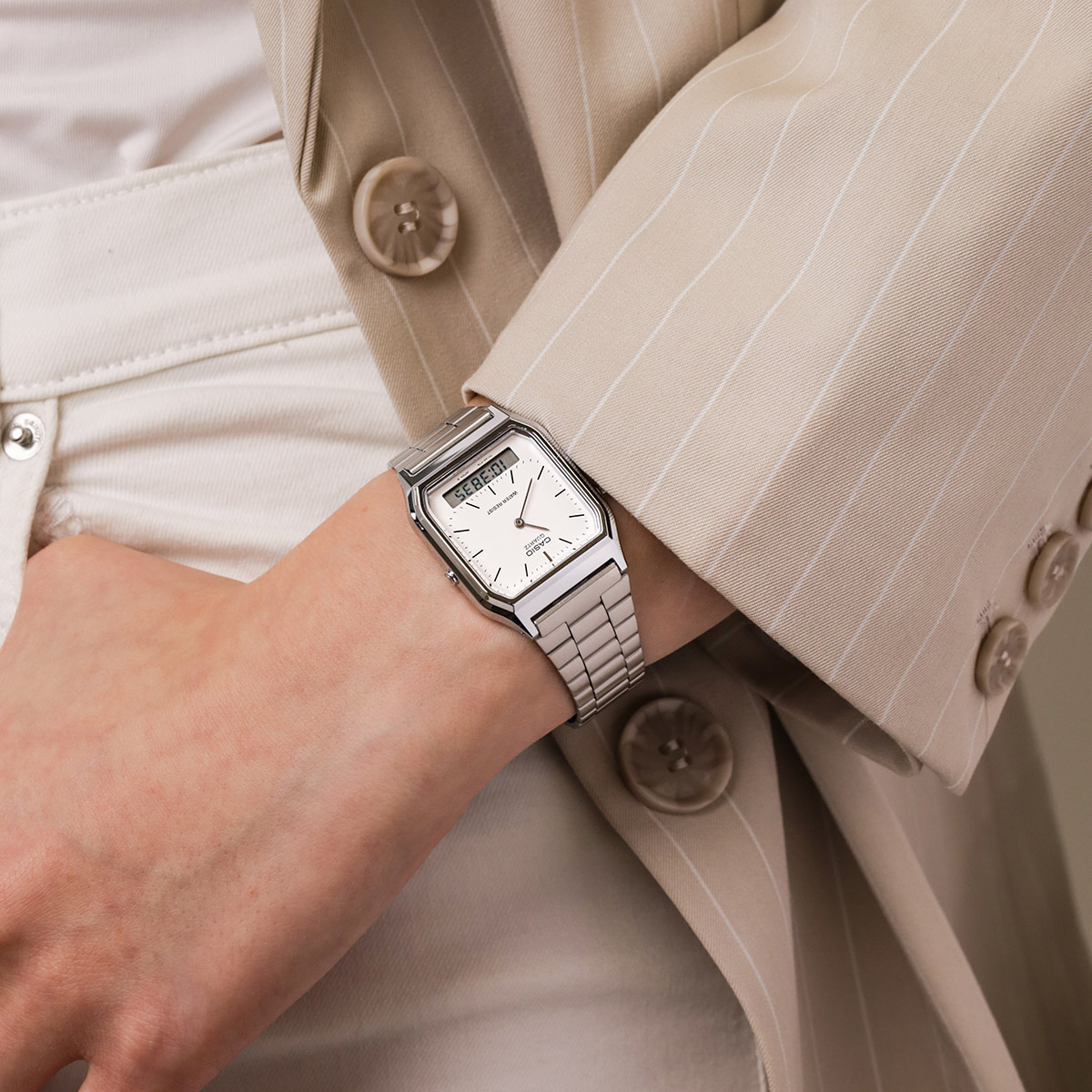 Casio vintage aq 230 top