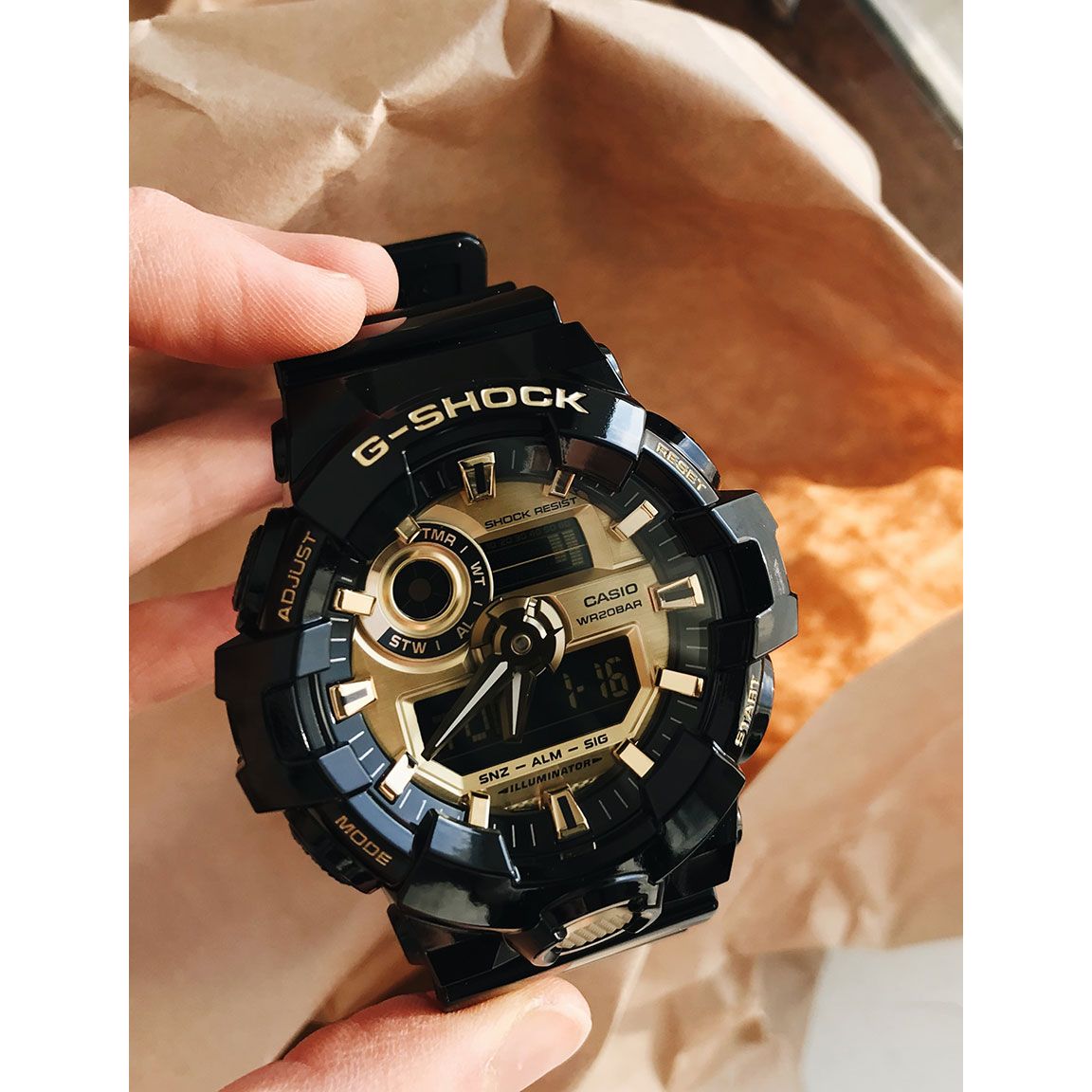 Casio G-Shock GA-710GB-1AER 