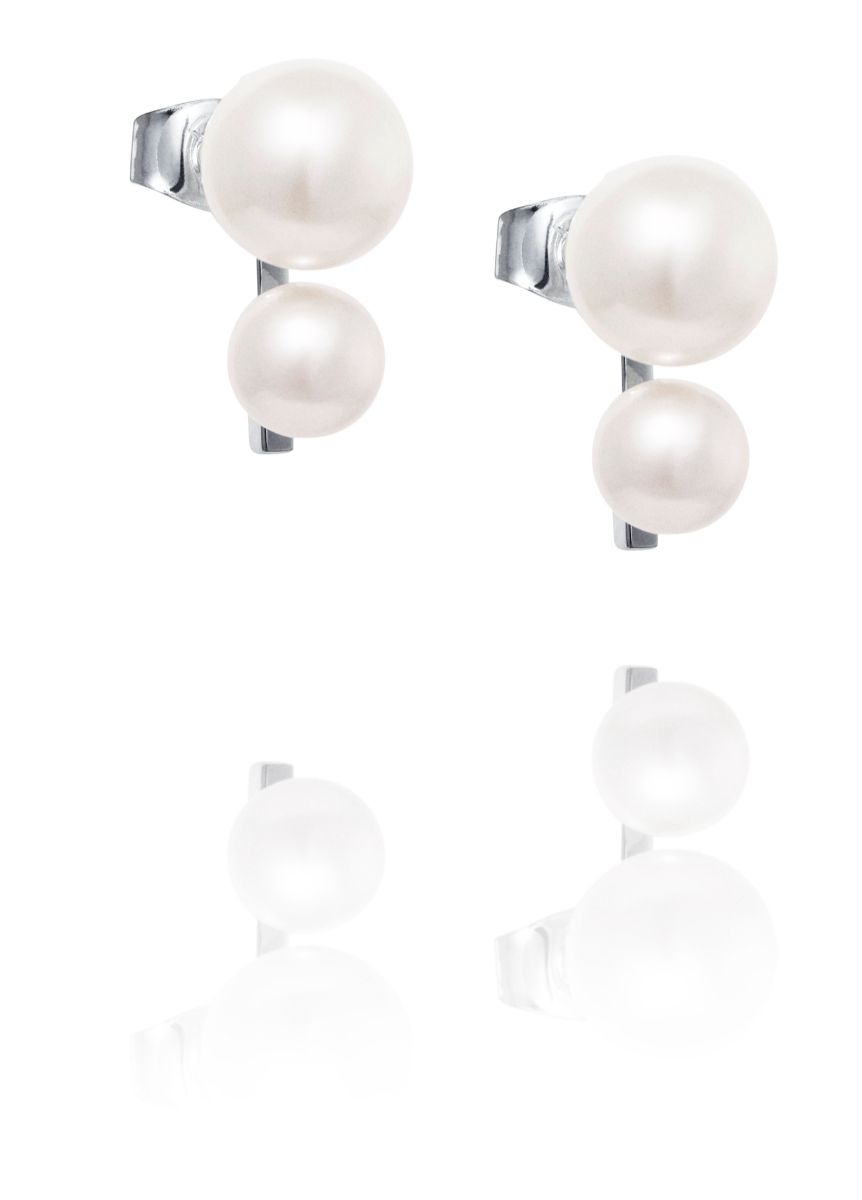 Efva Attling Drip Drop Pearl earrings 12-100-02226-0000