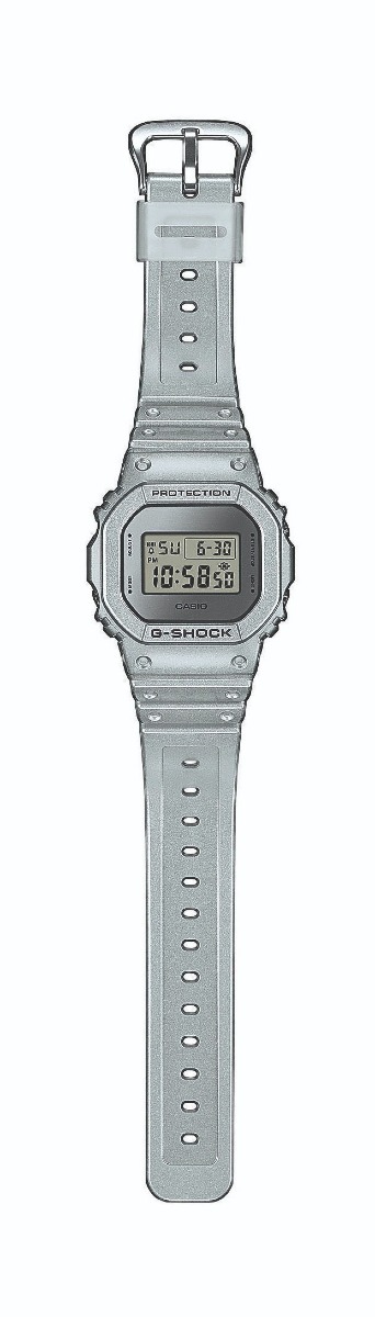 希少　CASIO G-SHOCK DW-6100FJ-8 ウィンターシリーズ 日本でも大ブレイクした記念すべき年！ 1992年のG-SHOCK一挙紹介