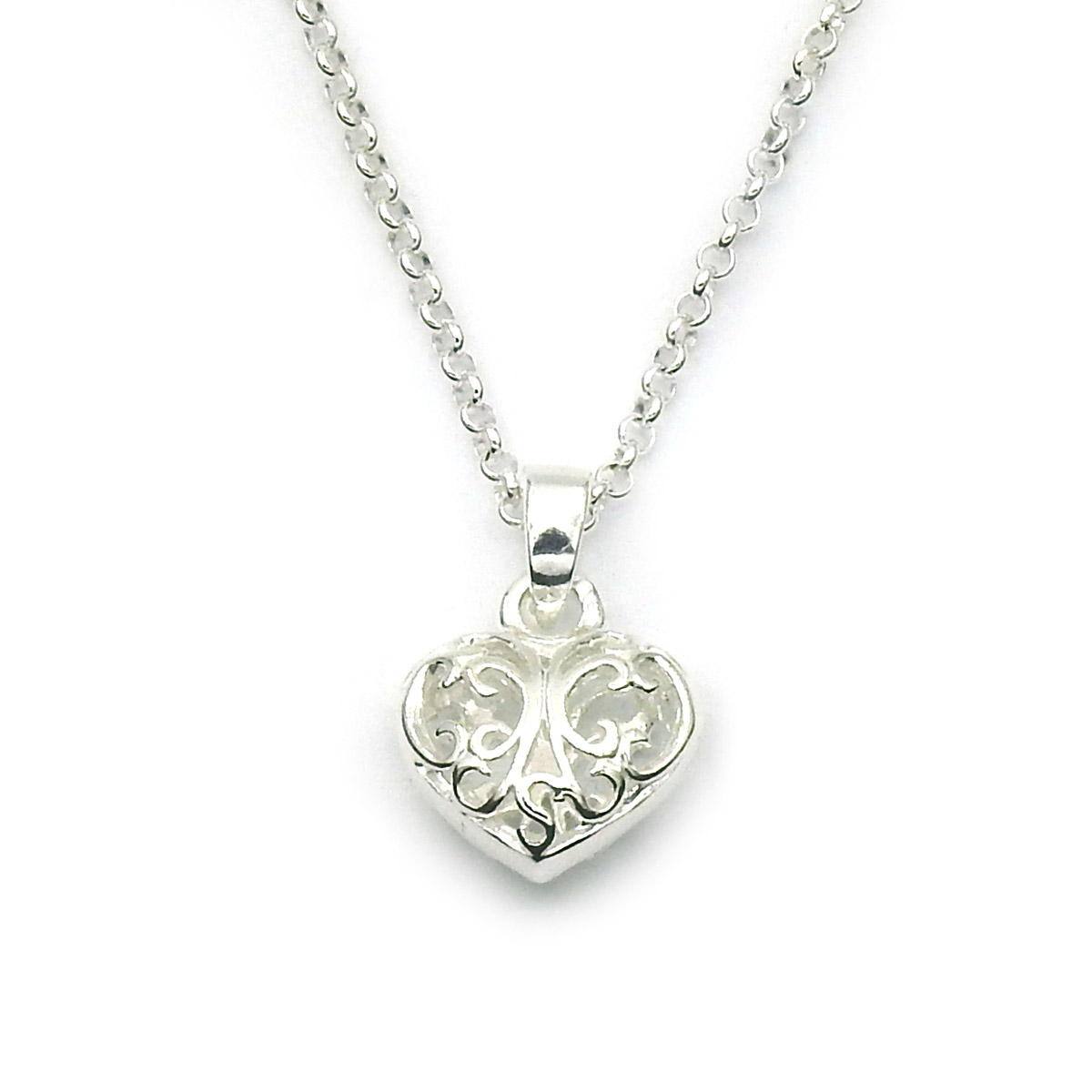 Silver necklace with filigree heart pendant E64-PAPU01-45