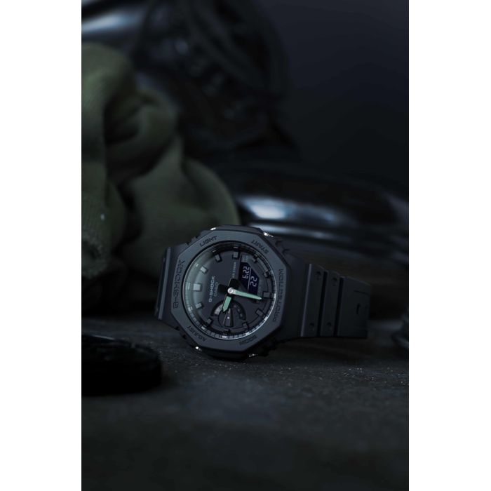 Casio G-SHOCK Perfect Balance Combi with Carbon Core Guard GA-2100