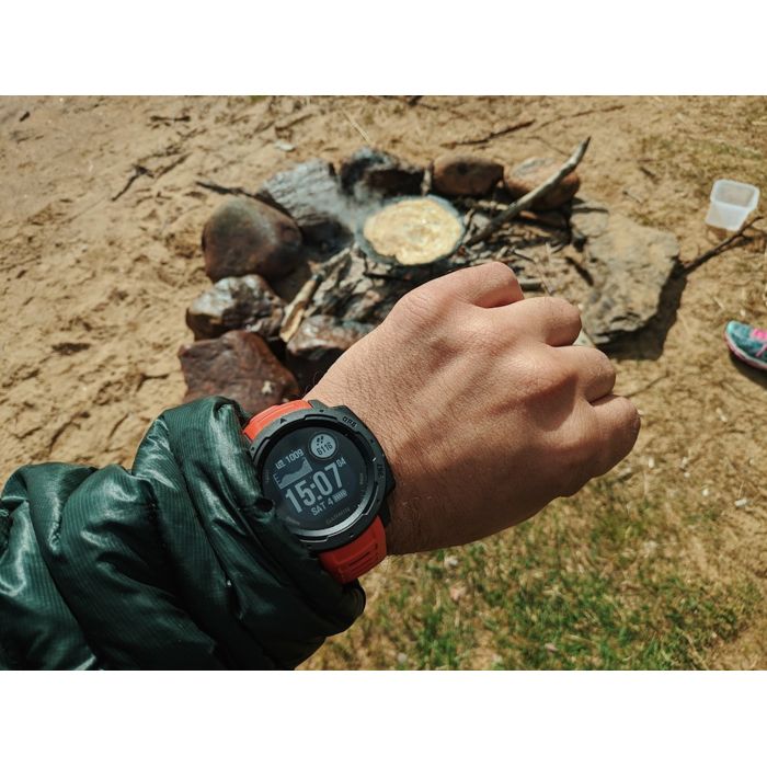 Watch Flame Red Garmin Instinct Garmin Instinct Solar Flame Red