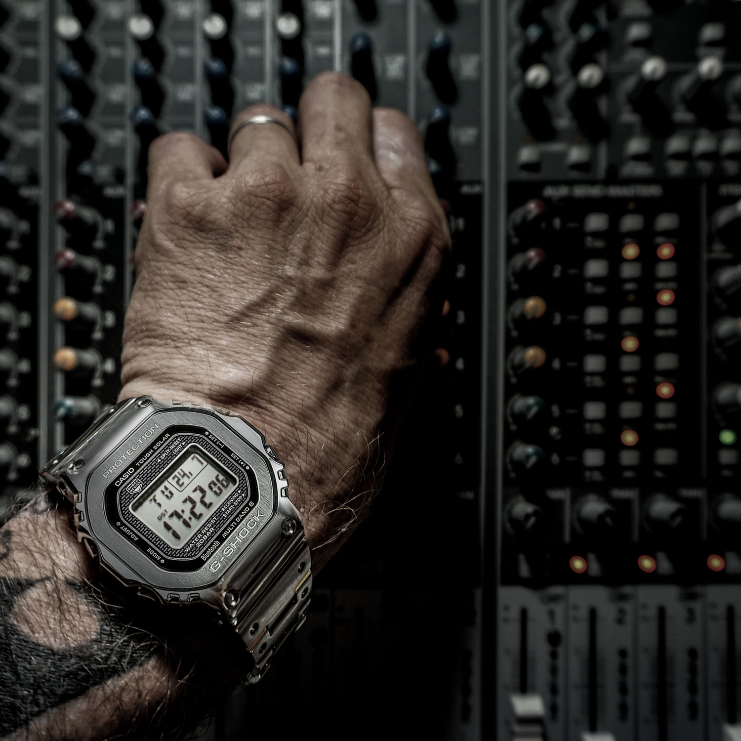 Casio G-Shock GMW-B5000D-1 Full Metal - watchesonline.com