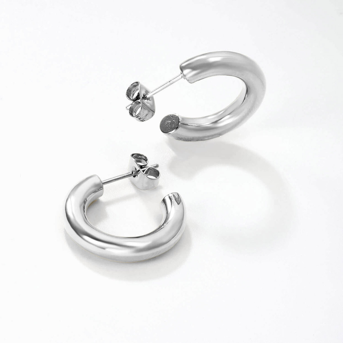 Madoww Link earrings