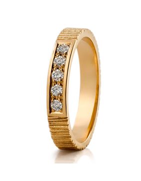 Lumoava Stripe diamond ring yellow gold L72217390000