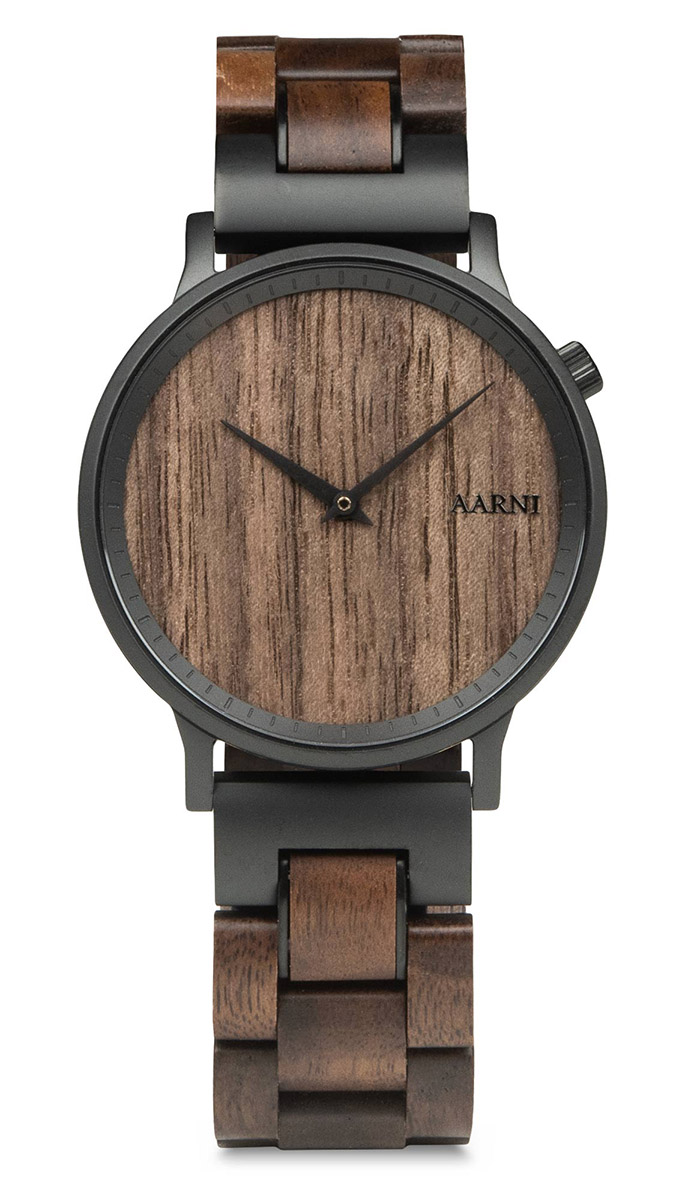 Aarni Leon Walnut tree