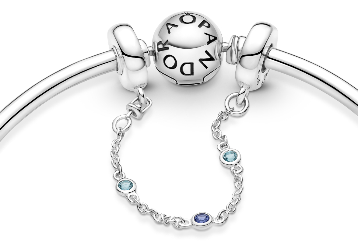 Pandora moments safety chain top