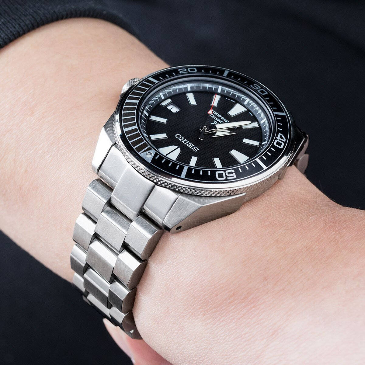 MiLTAT Hexad Oyster Brushed steel band Seiko Samurai SS221817B066 watchesonline