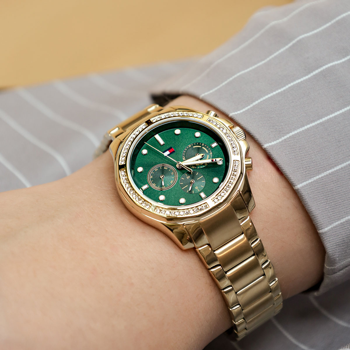 Tommy shop hilfiger gold