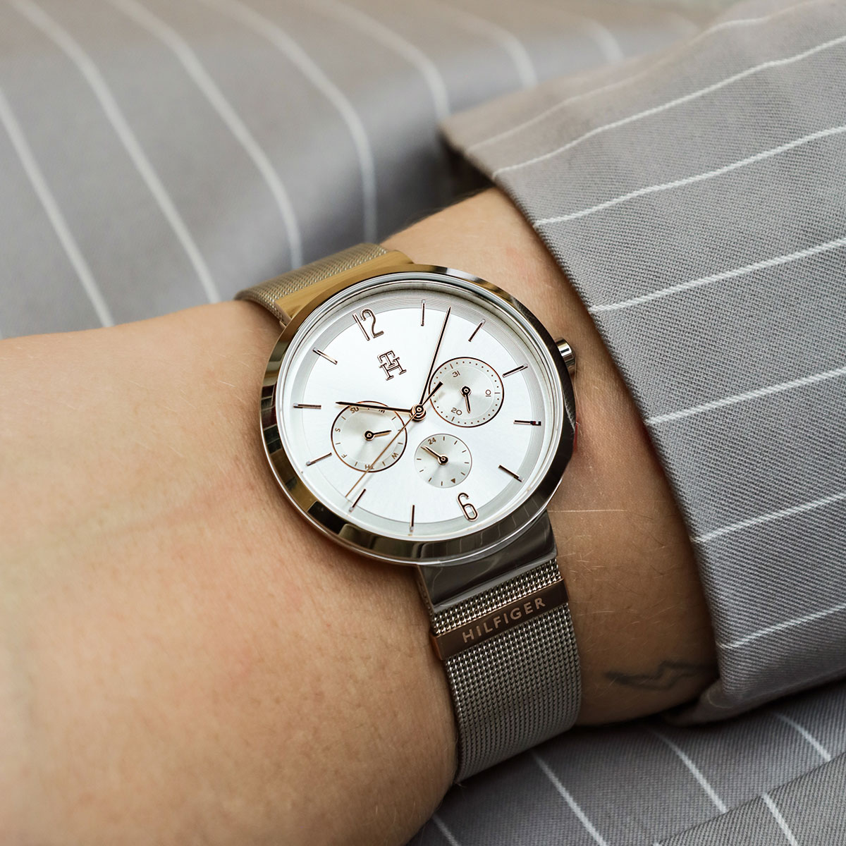 Tommy hilfiger hybrid watch cheap