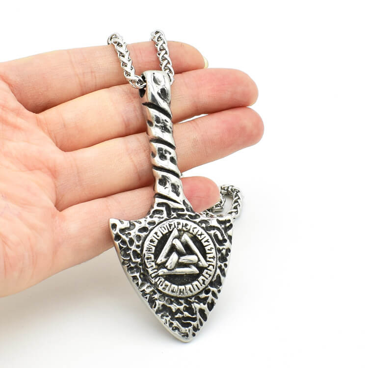 Varia Design Valknut Spear necklace