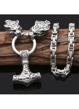 Varia Design Wolves Fenrir necklace