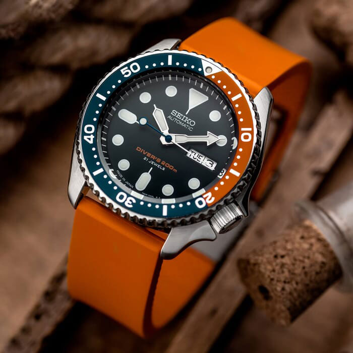 Geckota ZULUDIVER 300 Orange silicone strap watchesonline